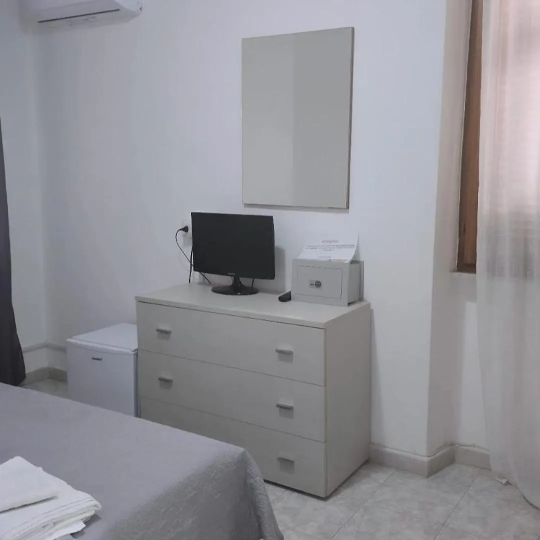 Bed & Breakfast Guest House Tra Rocce E Mare