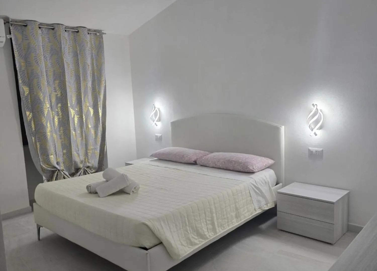 Guest House Tra Rocce E Mare 0*, La Maddalena (Sassari) Italy
