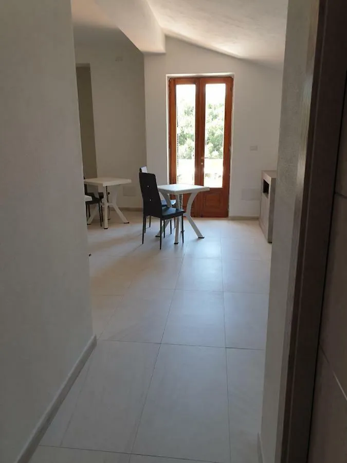 Bed & Breakfast Guest House Tra Rocce E Mare Italy